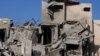Иран снова запустил ракеты по Израилю, одна из них попала в семиэтажное здание в Беэр-Шеве. Есть погибшие